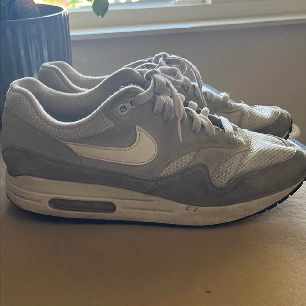 Nike Tan and White Athletic Shoes Air Max Style